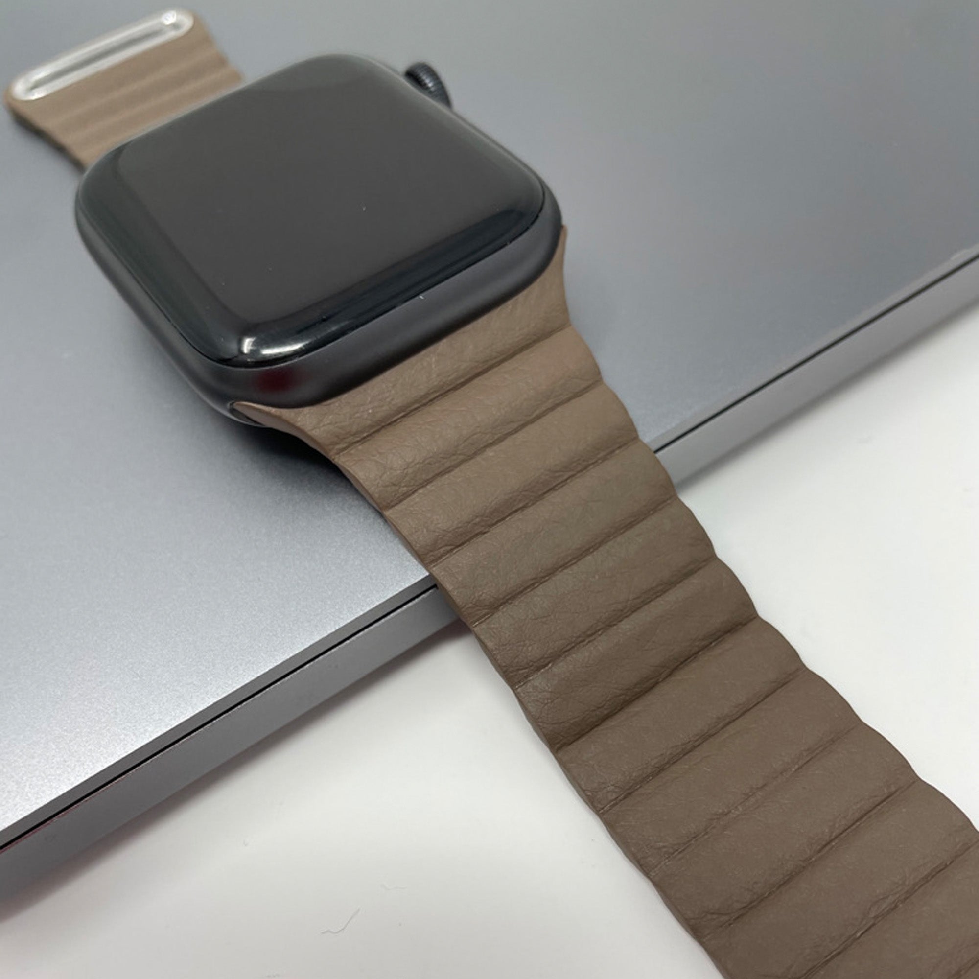 Brown Genuine Leather Magnetic Loop for Apple Watch    Accessories Gifts UK